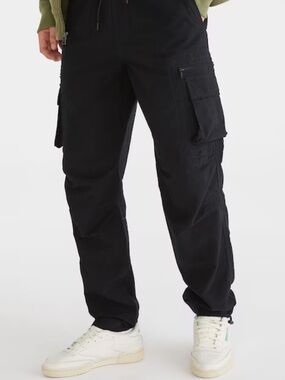 Men's Black Cargo Pants with Utility Pockets
